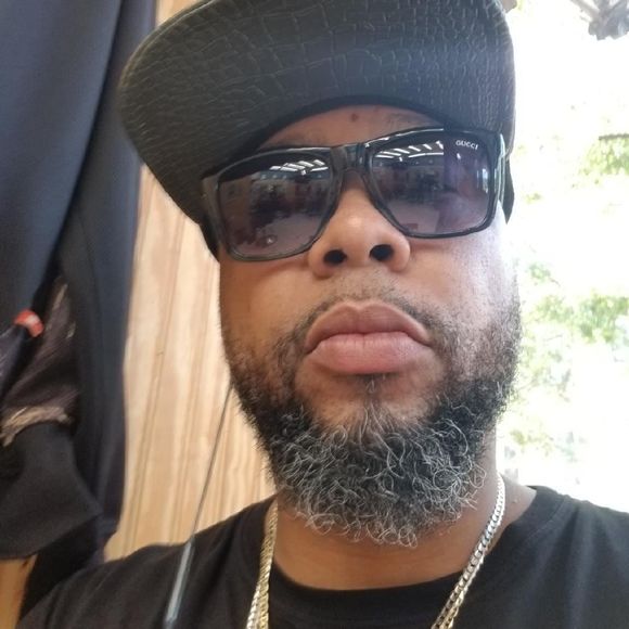 Meet your Posher, Kareem - Picture 1 of 1